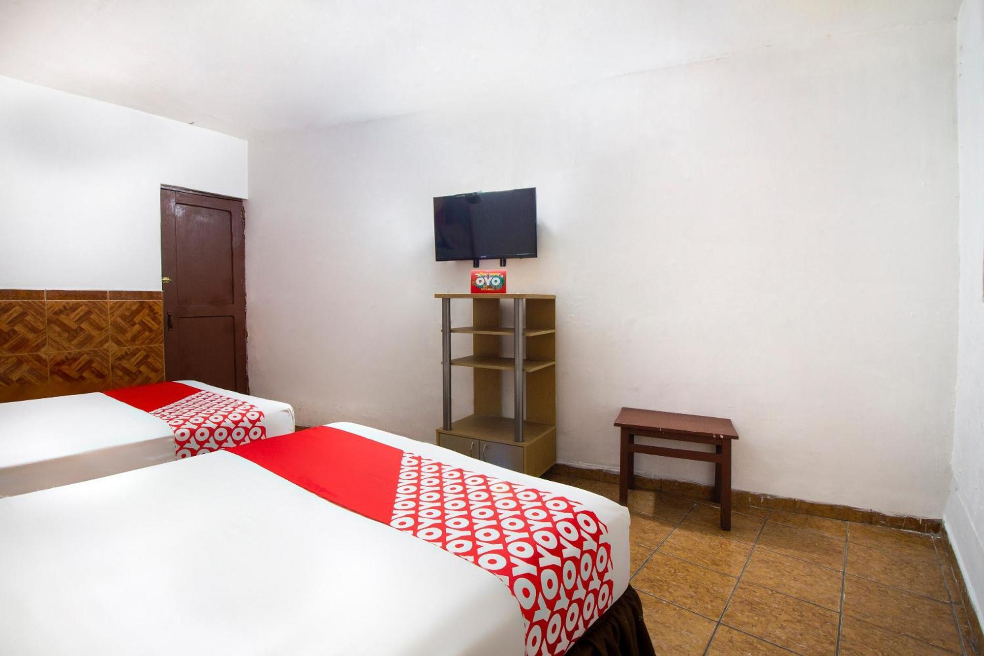 OYO Hotel Brazil Guadalajara Buitenkant foto