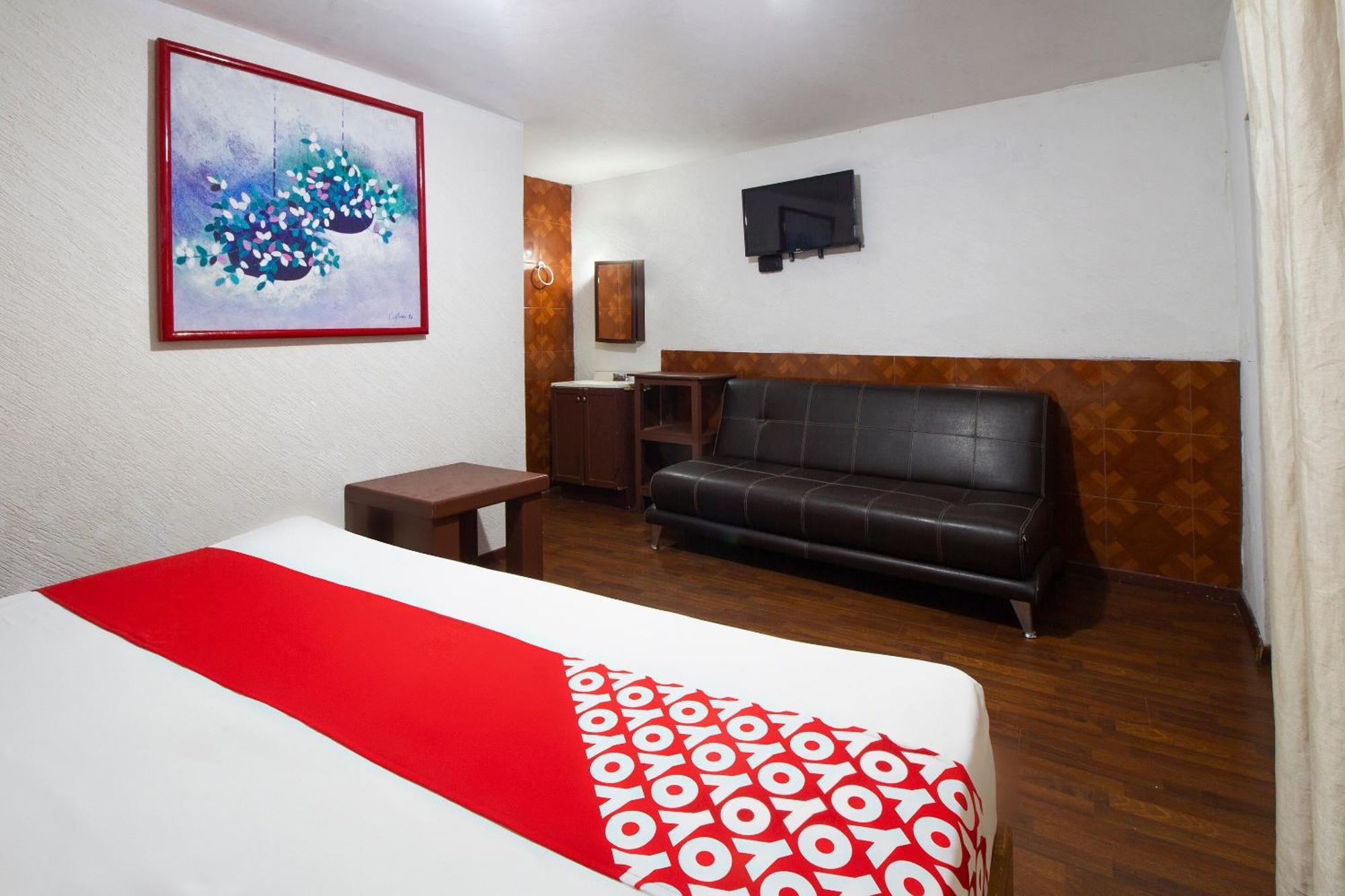 OYO Hotel Brazil Guadalajara Buitenkant foto