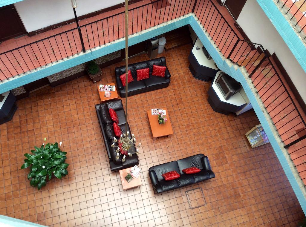 OYO Hotel Brazil Guadalajara Buitenkant foto