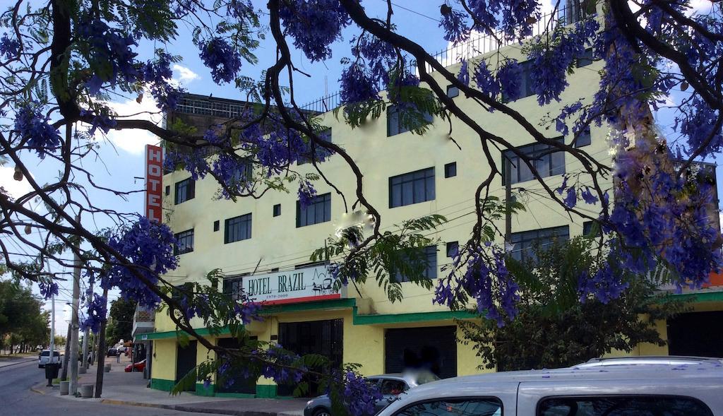 OYO Hotel Brazil Guadalajara Buitenkant foto