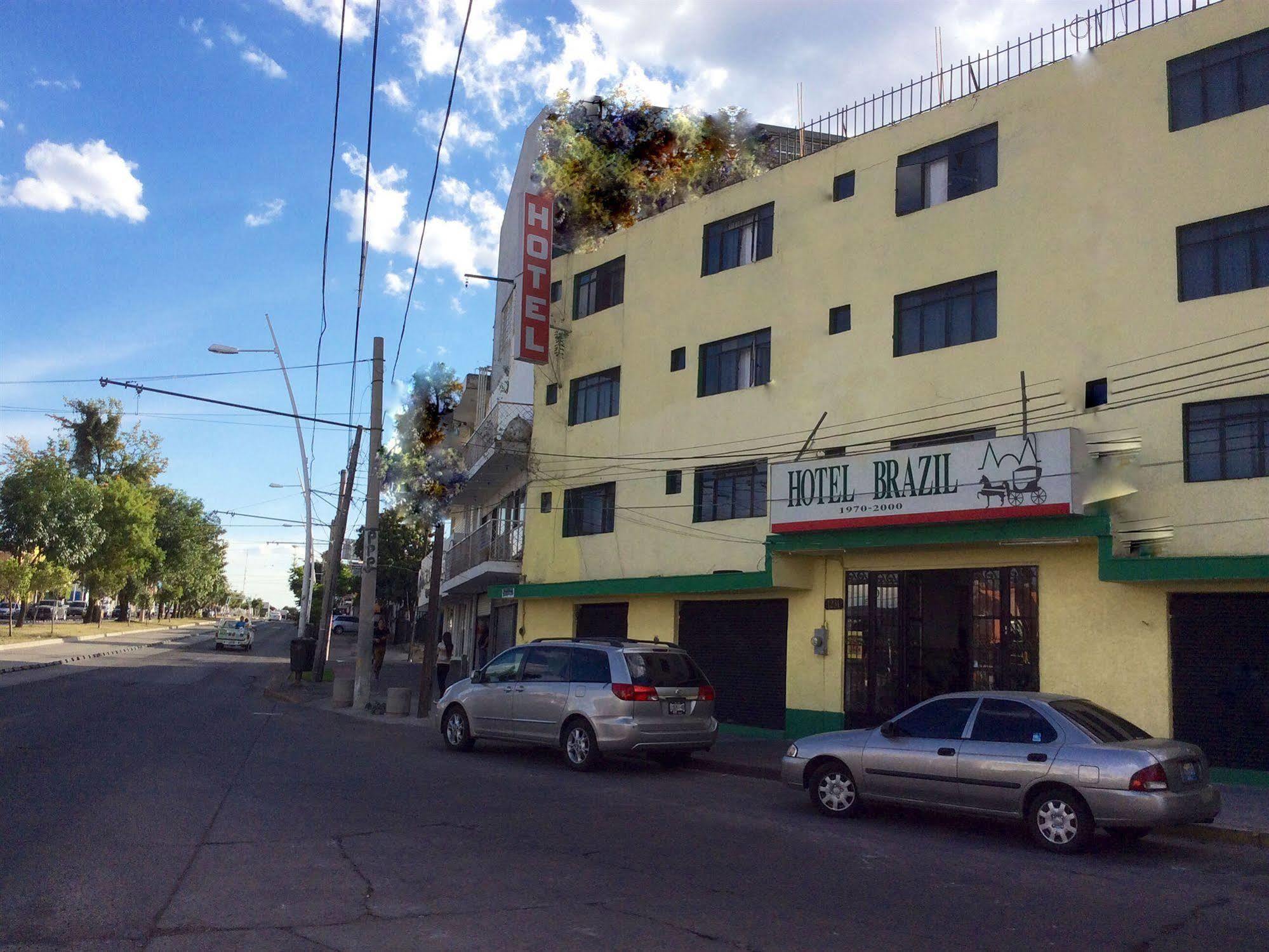 OYO Hotel Brazil Guadalajara Buitenkant foto