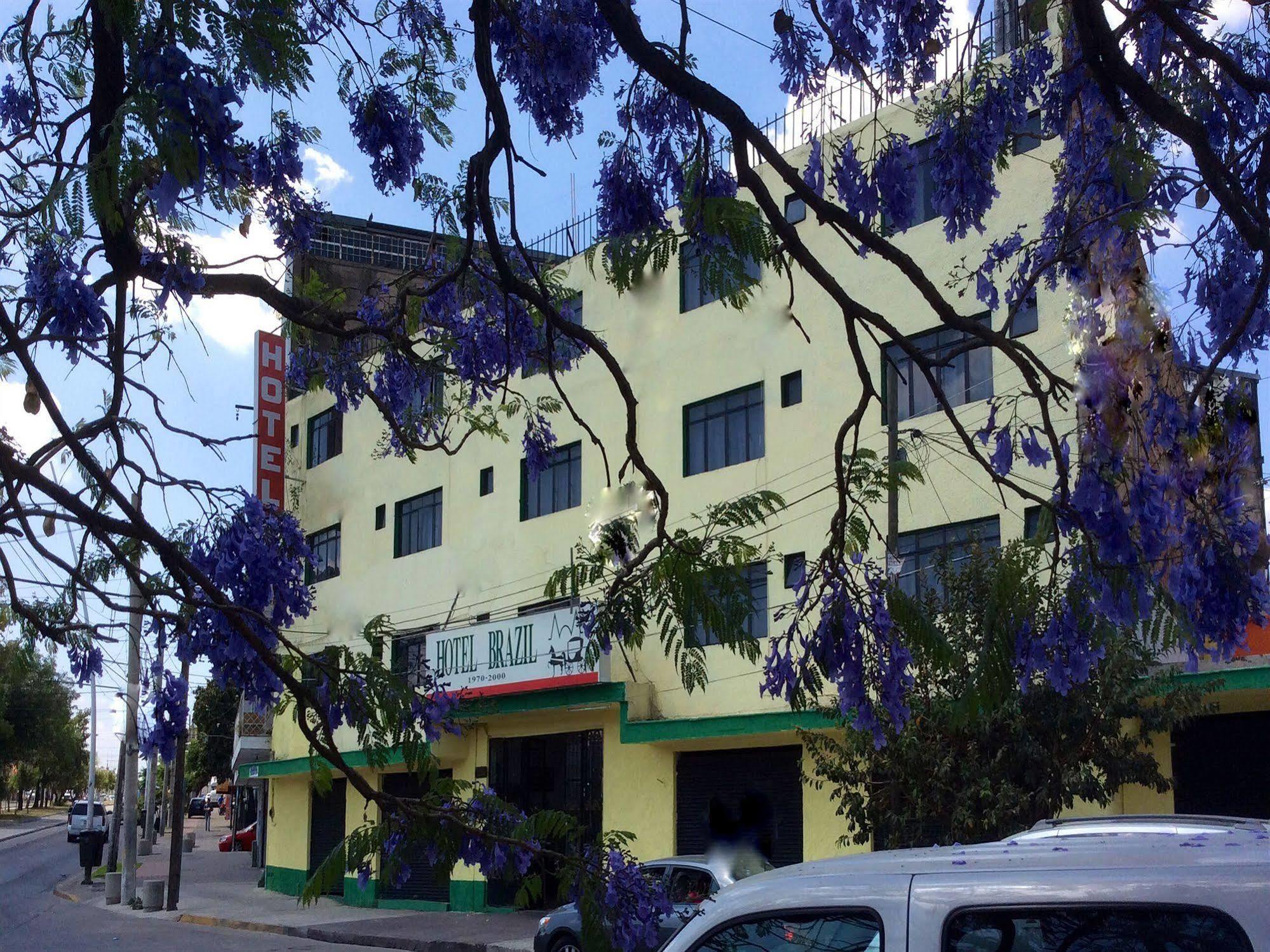 OYO Hotel Brazil Guadalajara Buitenkant foto