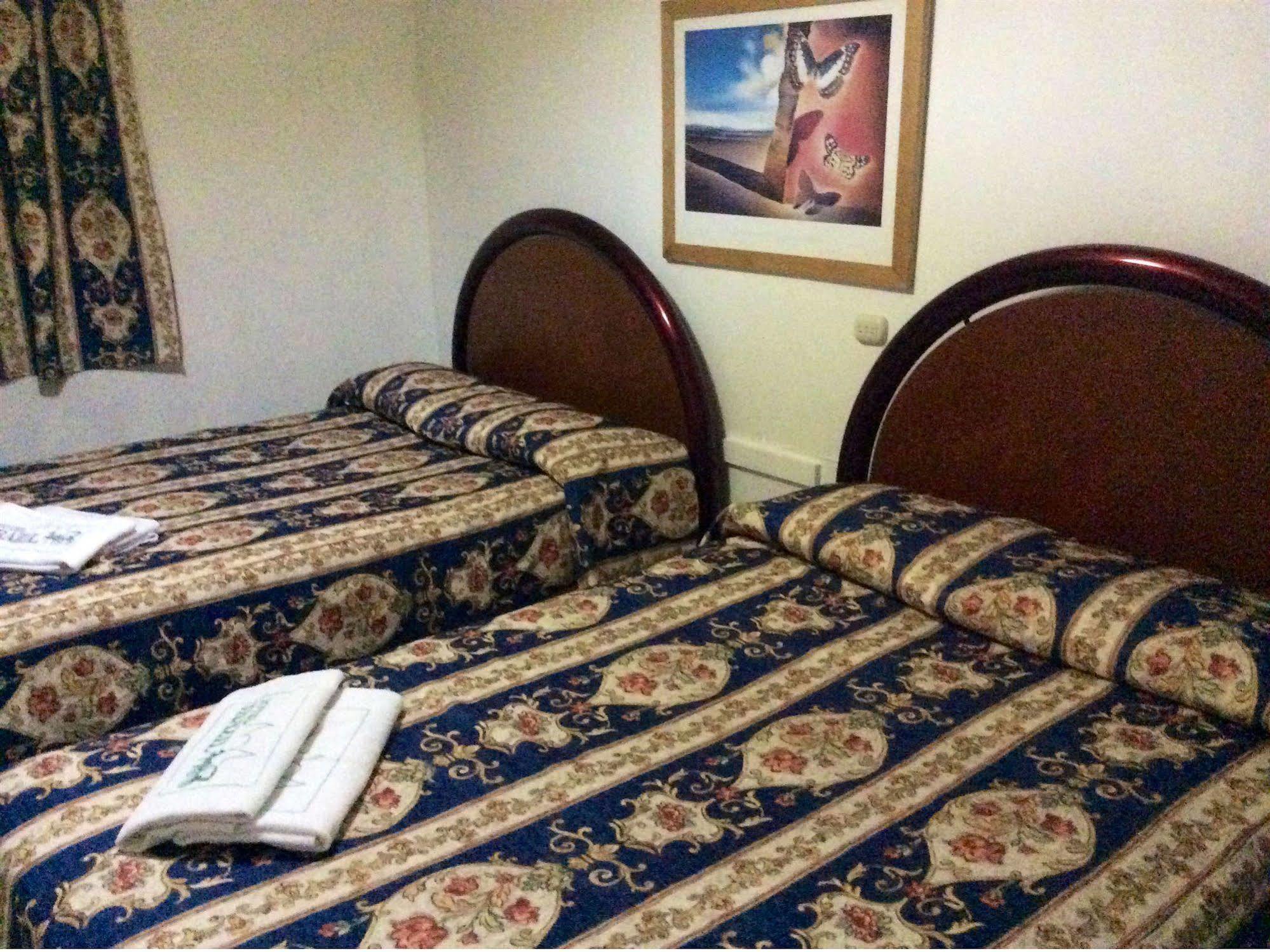 OYO Hotel Brazil Guadalajara Buitenkant foto