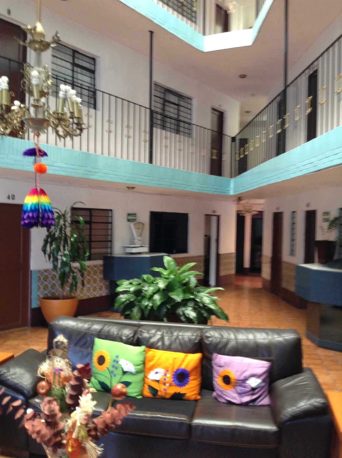 OYO Hotel Brazil Guadalajara Buitenkant foto